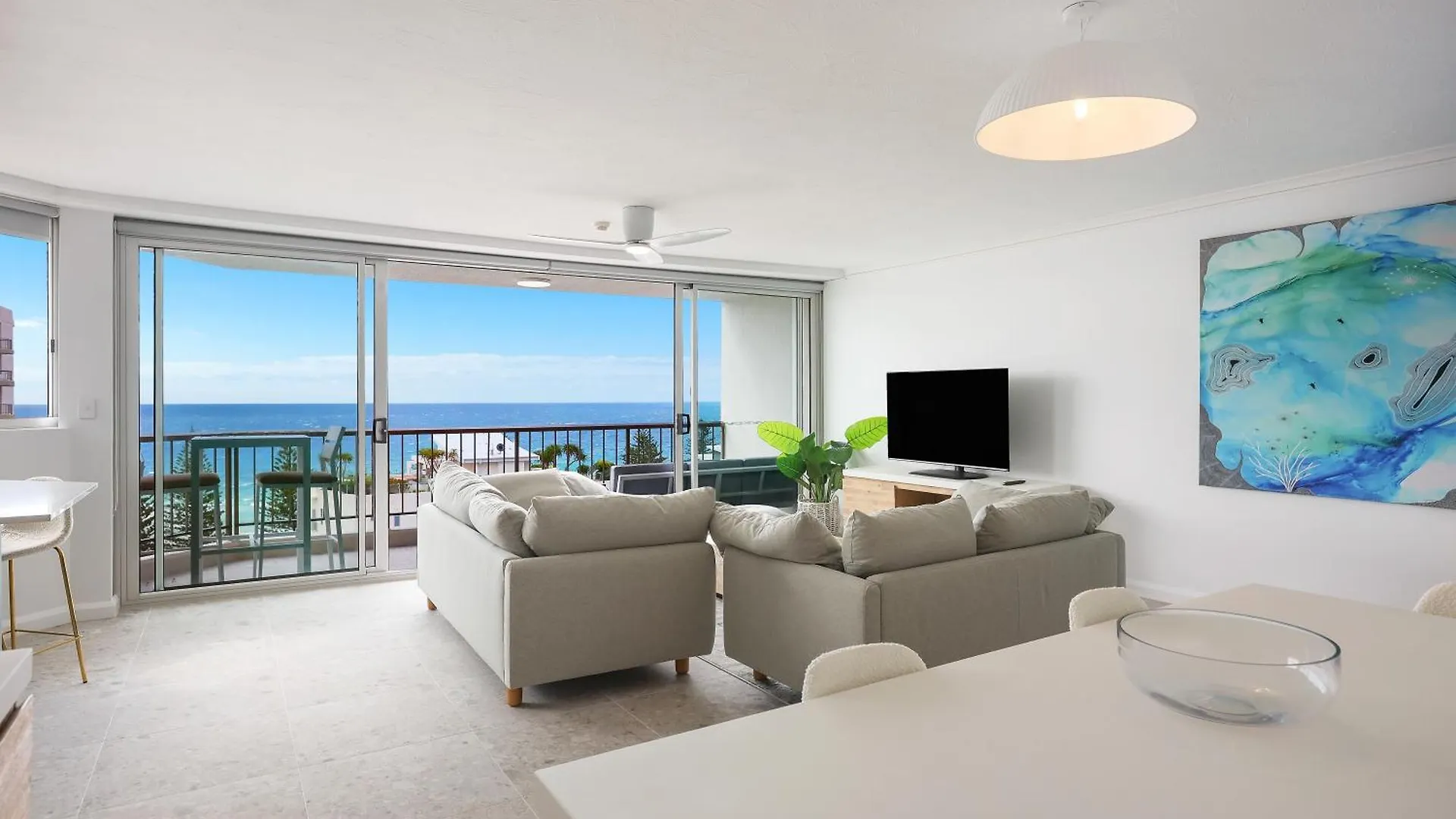 Rainbow Commodore Coolangatta Gold Coast Aparthotel