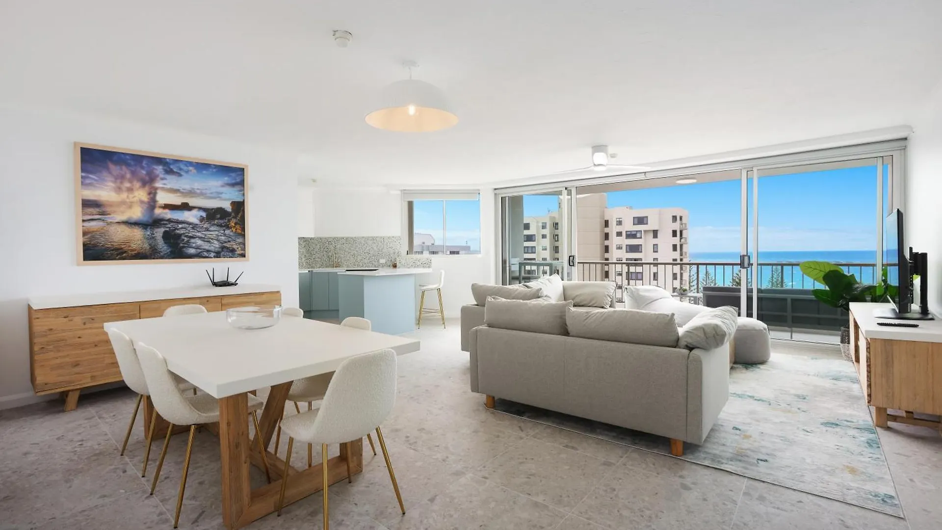 **** Aparthotel Rainbow Commodore Coolangatta Gold Coast Australia